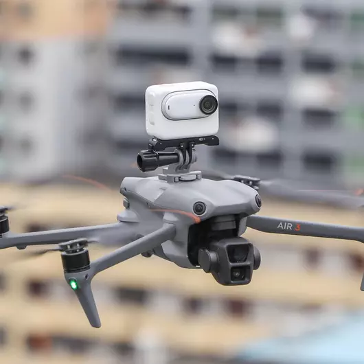 50CAL Sportkamerahalter und Drohnenlichthalterung für die DJI Air 3-Drohne